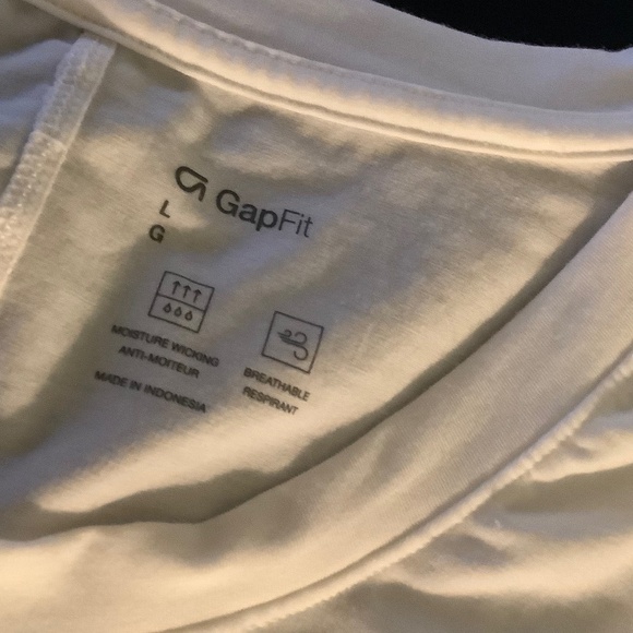 White GapFit Tank L NWOT - Picture 4 of 4